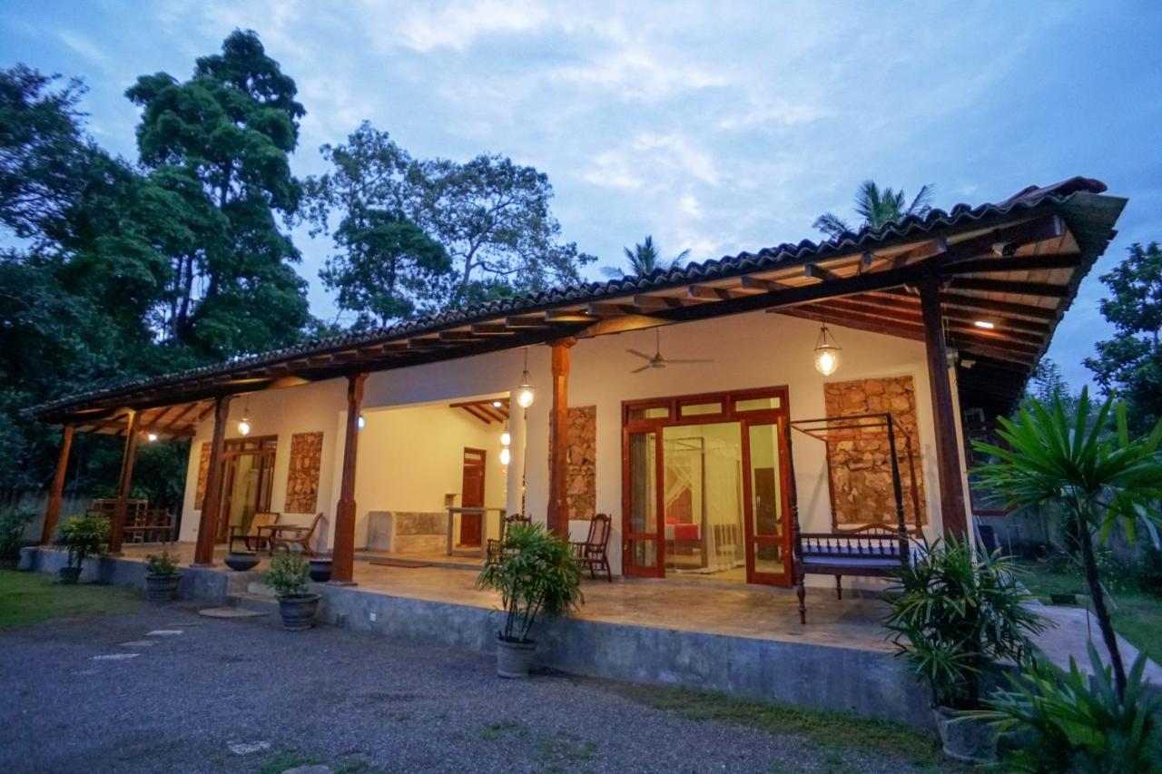 Antique Ceylon Villa Аханґама Екстер'єр фото